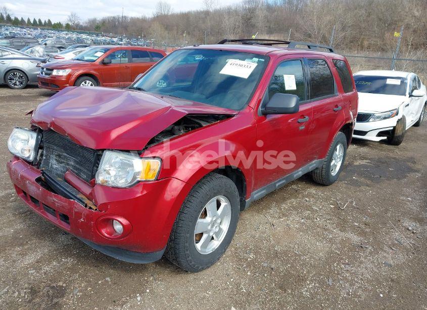 Photo 2 of 2012 Ford Escape XLT (VIN 1FMCU0D70CKC71881)