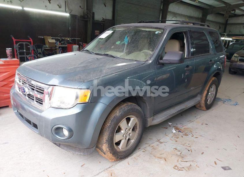 Photo 2 of 2010 Ford Escape XLT (VIN 1FMCU0D71AKA78569)