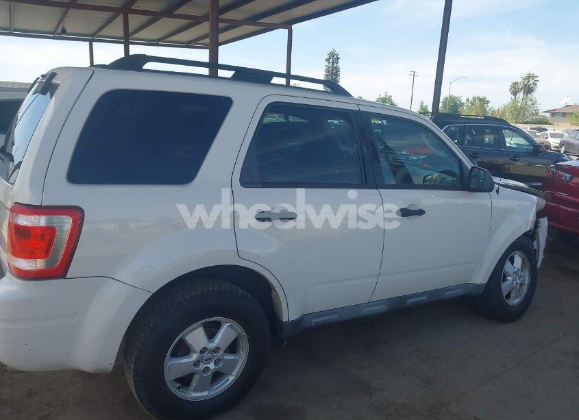 Photo 13 of 2010 Ford Escape XLT (VIN 1FMCU0D71AKB08167)