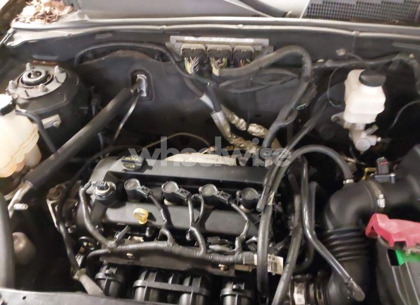 Photo 10 of 2010 Ford Escape XLT (VIN 1FMCU0D71AKC61017)