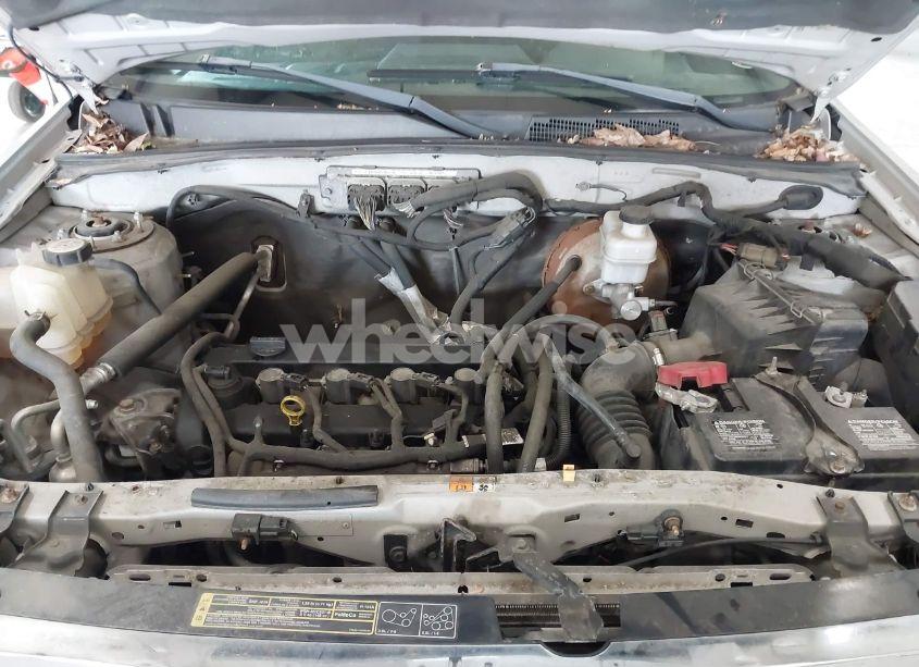 Photo 10 of 2010 Ford Escape XLT (VIN 1FMCU0D71AKD18929)