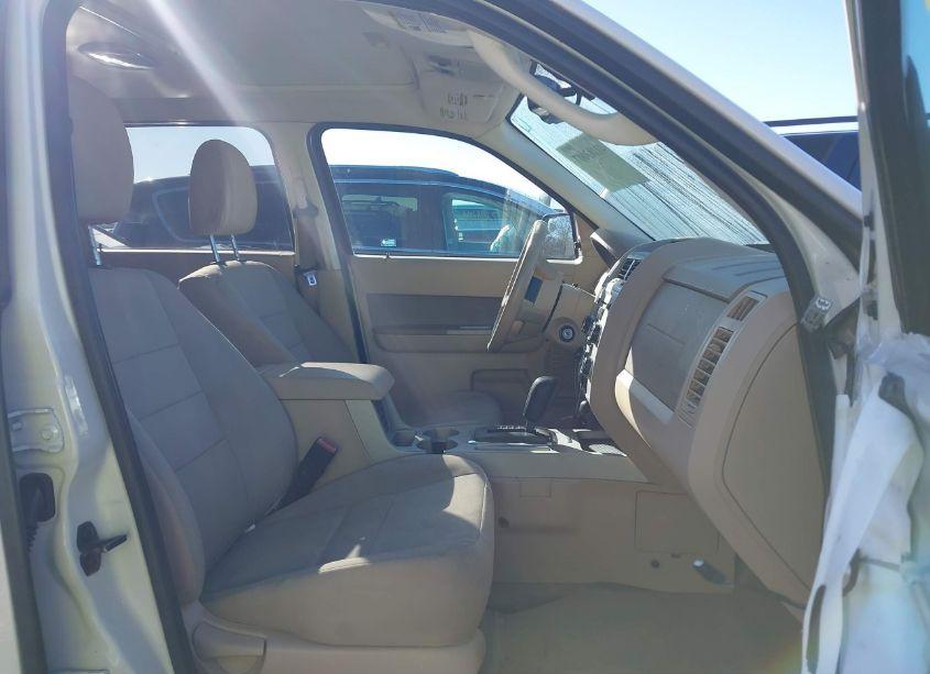 Photo 5 of 2011 Ford Escape XLT (VIN 1FMCU0D71BKA13481)