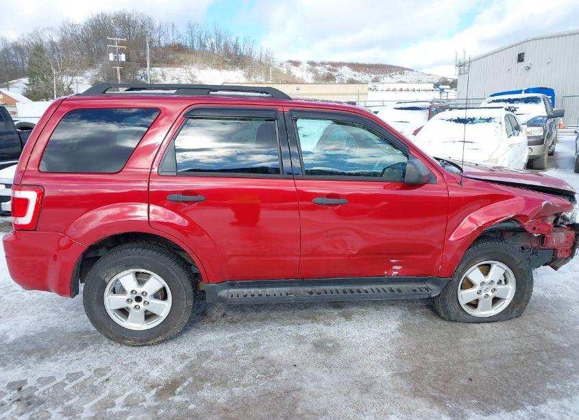 Photo 13 of 2011 Ford Escape XLT (VIN 1FMCU0D71BKA19197)