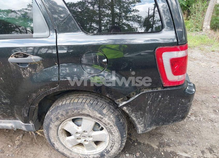 Photo 14 of 2011 Ford Escape XLT (VIN 1FMCU0D71BKA19880)