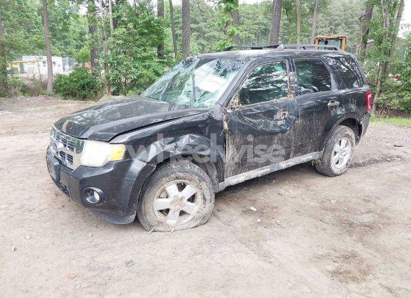 Photo 2 of 2011 Ford Escape XLT (VIN 1FMCU0D71BKA19880)