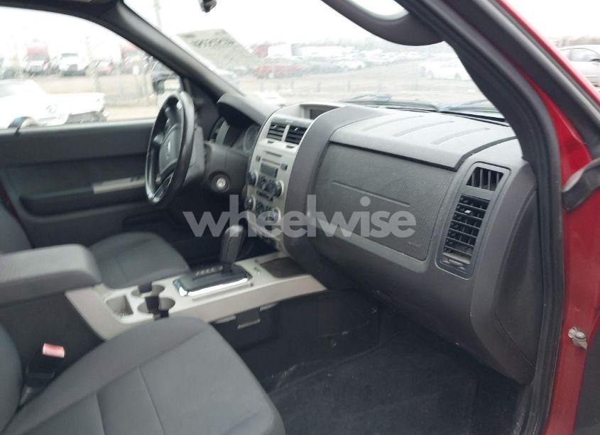 Photo 5 of 2011 Ford Escape XLT (VIN 1FMCU0D71BKA41796)