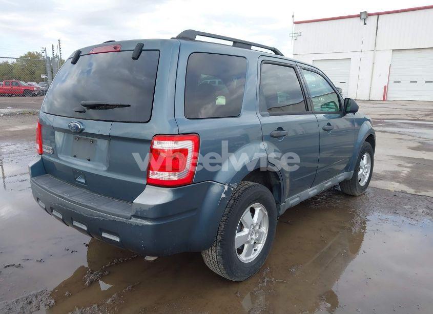 Photo 4 of 2011 Ford Escape XLT (VIN 1FMCU0D71BKA93963)