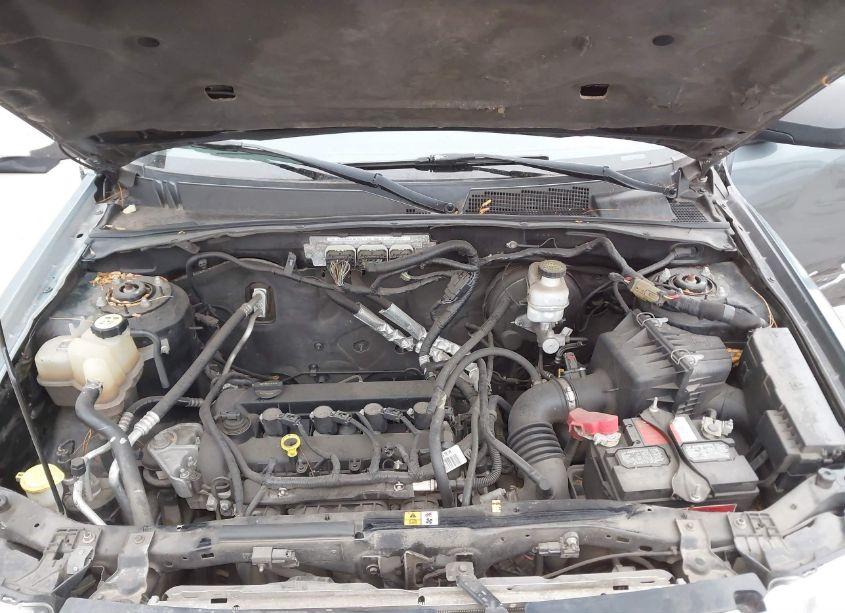 Photo 10 of 2011 Ford Escape XLT (VIN 1FMCU0D71BKC25670)