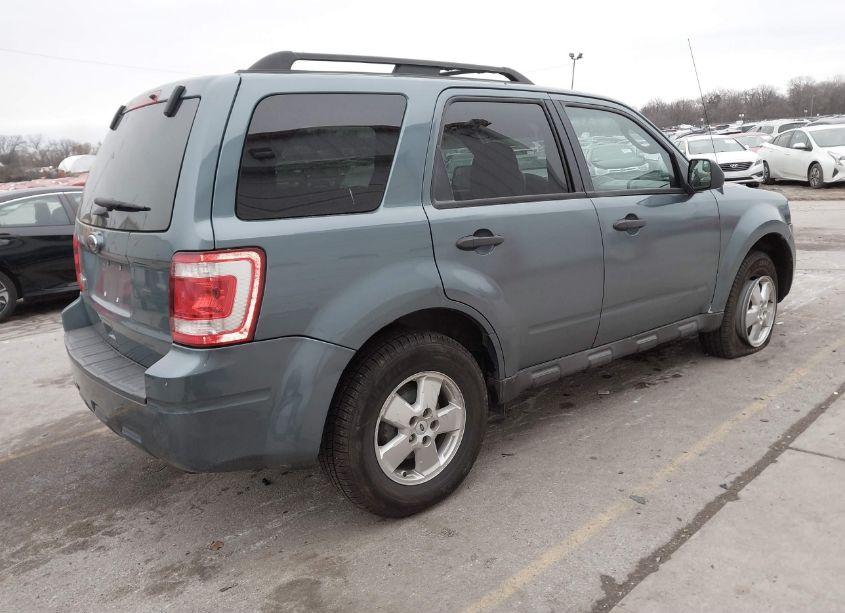 Photo 4 of 2011 Ford Escape XLT (VIN 1FMCU0D71BKC25670)
