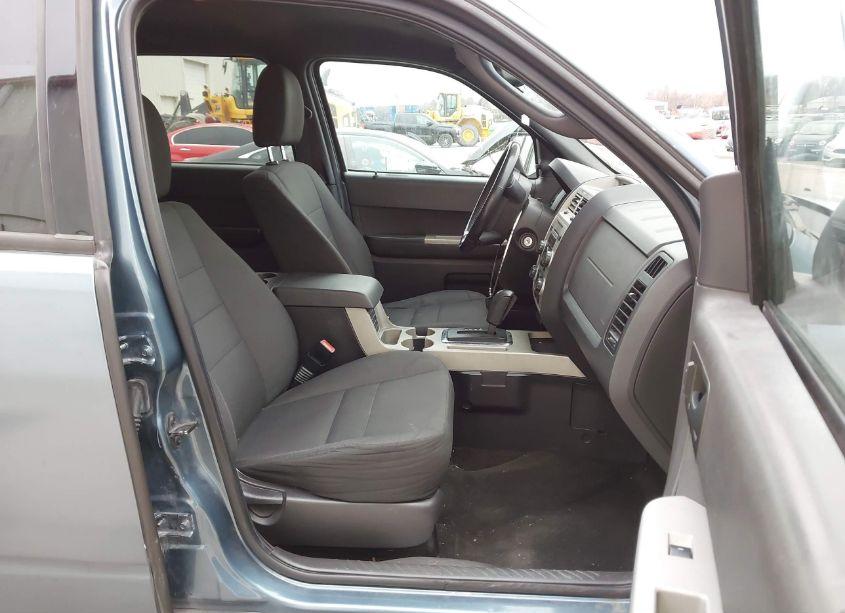 Photo 5 of 2011 Ford Escape XLT (VIN 1FMCU0D71BKC25670)