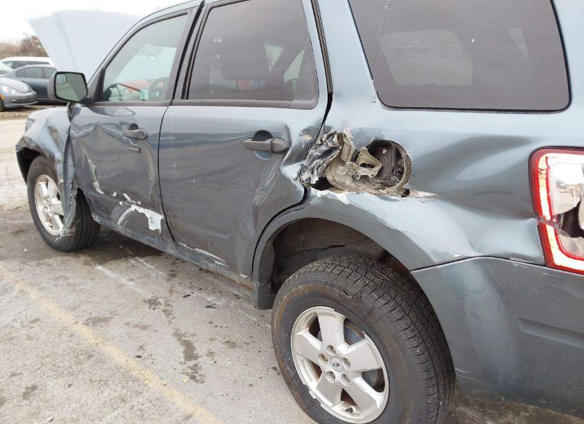 Photo 6 of 2011 Ford Escape XLT (VIN 1FMCU0D71BKC25670)