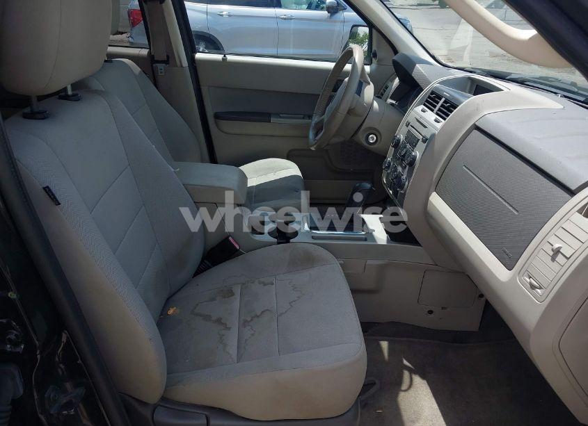 Photo 5 of 2011 Ford Escape XLT (VIN 1FMCU0D71BKC59821)