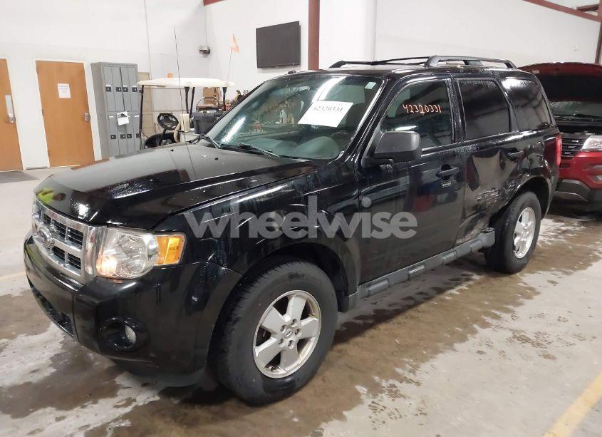 Photo 2 of 2012 Ford Escape XLT (VIN 1FMCU0D71CKB01447)