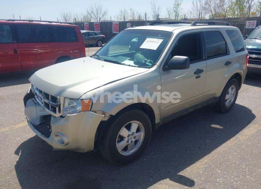 Photo 2 of 2012 Ford Escape XLT (VIN 1FMCU0D71CKB37140)
