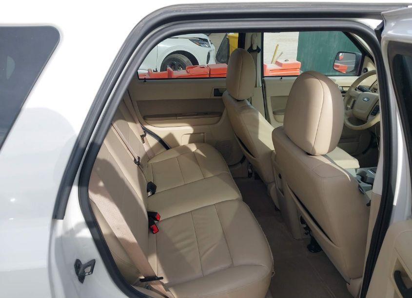 Photo 8 of 2010 Ford Escape XLT (VIN 1FMCU0D72AKA32832)