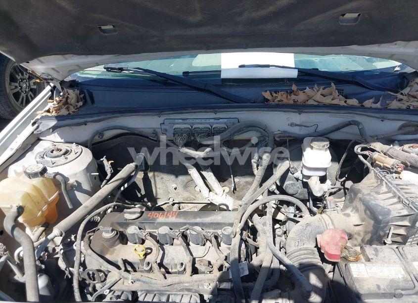 Photo 10 of 2010 Ford Escape XLT (VIN 1FMCU0D72AKA64101)