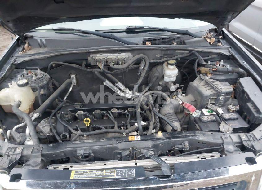 Photo 10 of 2010 Ford Escape XLT (VIN 1FMCU0D72AKB51352)