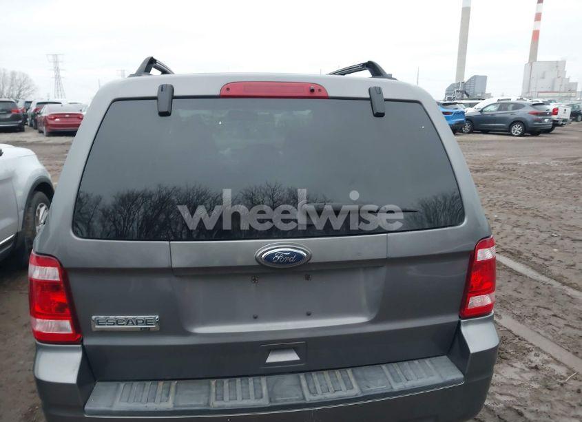 Photo 12 of 2010 Ford Escape XLT (VIN 1FMCU0D72AKB51352)