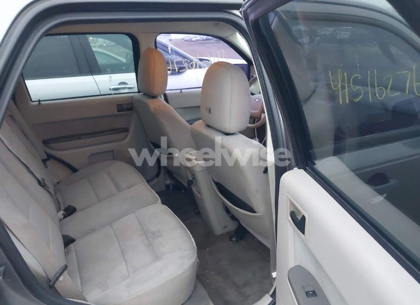 Photo 8 of 2010 Ford Escape XLT (VIN 1FMCU0D72AKB51352)