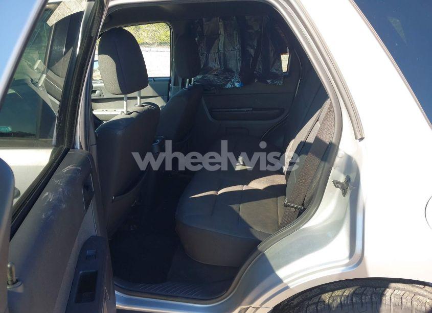 Photo 8 of 2010 Ford Escape XLT (VIN 1FMCU0D72AKC25479)