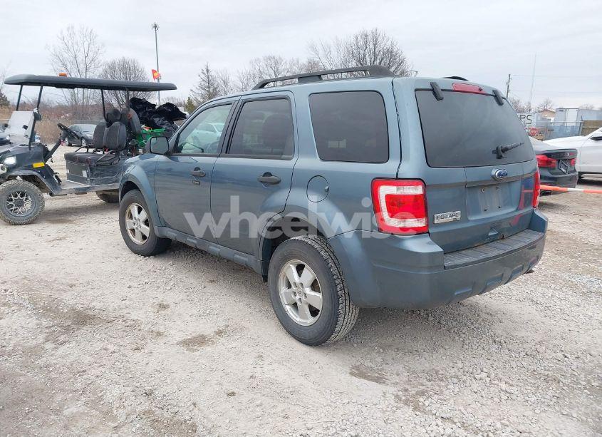 Photo 3 of 2010 Ford Escape XLT (VIN 1FMCU0D72AKD43175)
