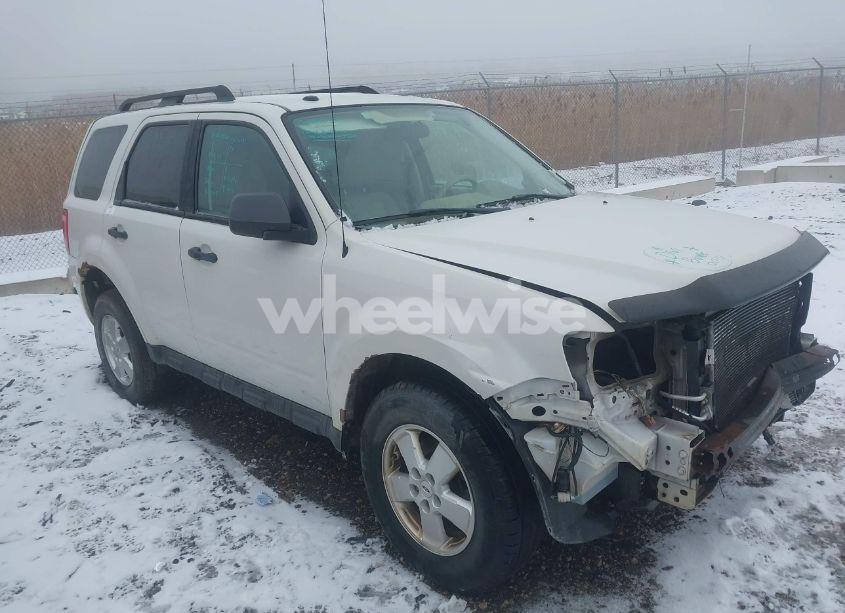 2011 Ford Escape XLT AUTOMATIC (VIN 1FMCU0D72BKA01145) main photo