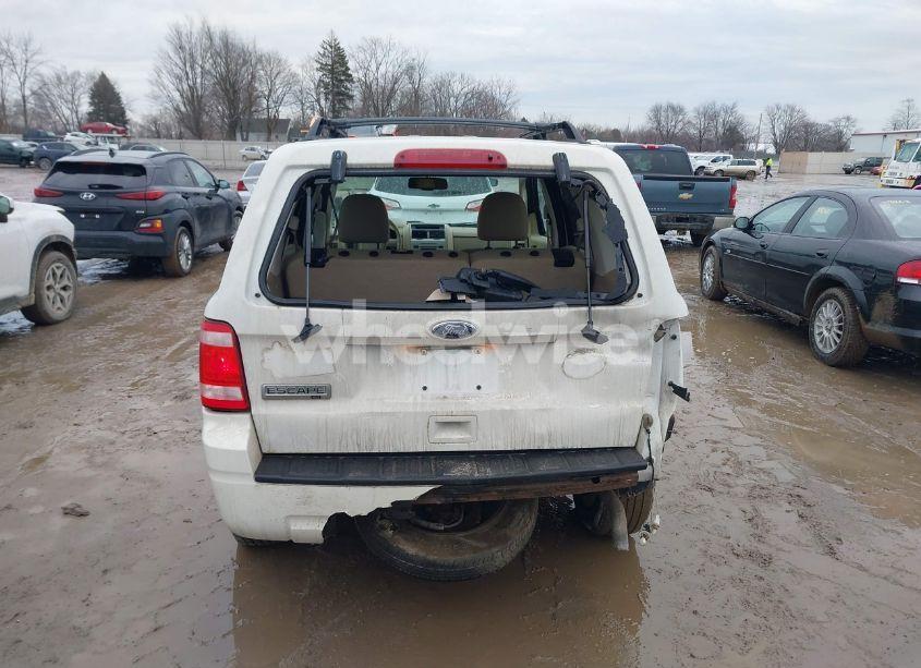 Photo 6 of 2011 Ford Escape XLT (VIN 1FMCU0D72BKA21282)