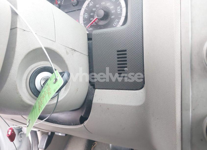 Photo 11 of 2011 Ford Escape XLT (VIN 1FMCU0D72BKB47982)