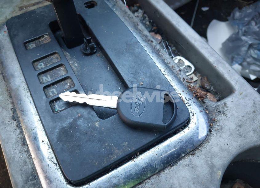 Photo 11 of 2011 Ford Escape XLT (VIN 1FMCU0D72BKB57735)