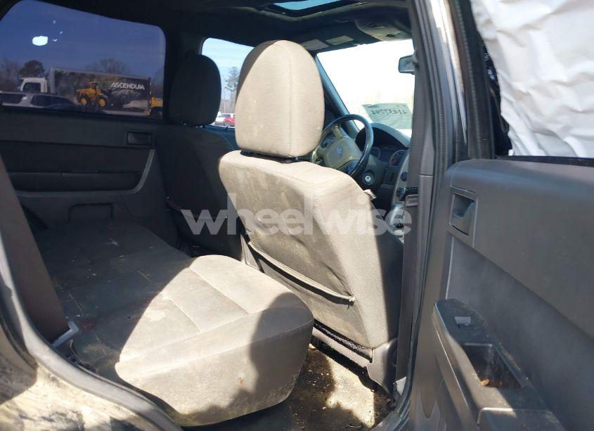 Photo 8 of 2011 Ford Escape XLT (VIN 1FMCU0D72BKB57735)