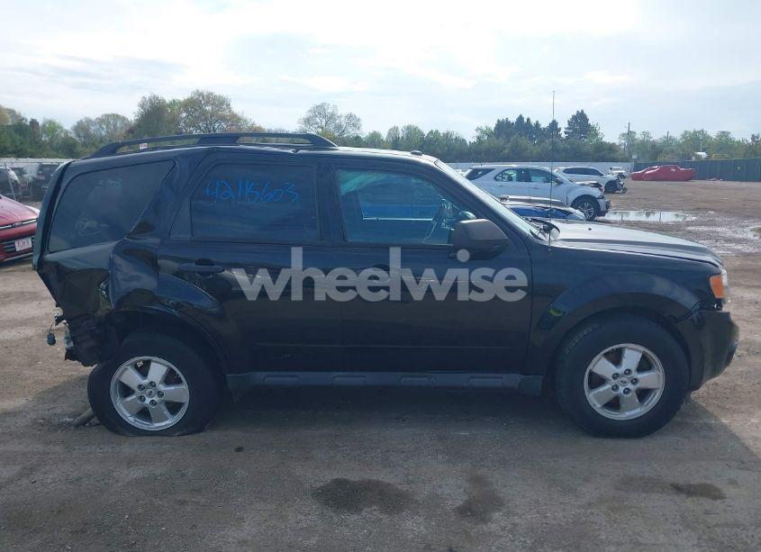 Photo 13 of 2011 Ford Escape XLT (VIN 1FMCU0D72BKB74972)