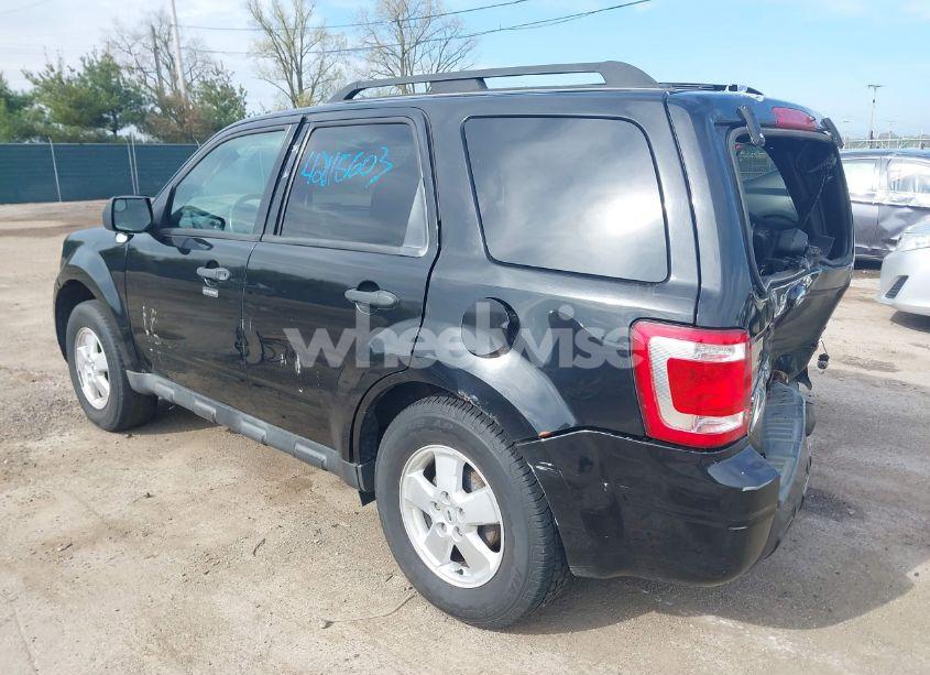 Photo 3 of 2011 Ford Escape XLT (VIN 1FMCU0D72BKB74972)