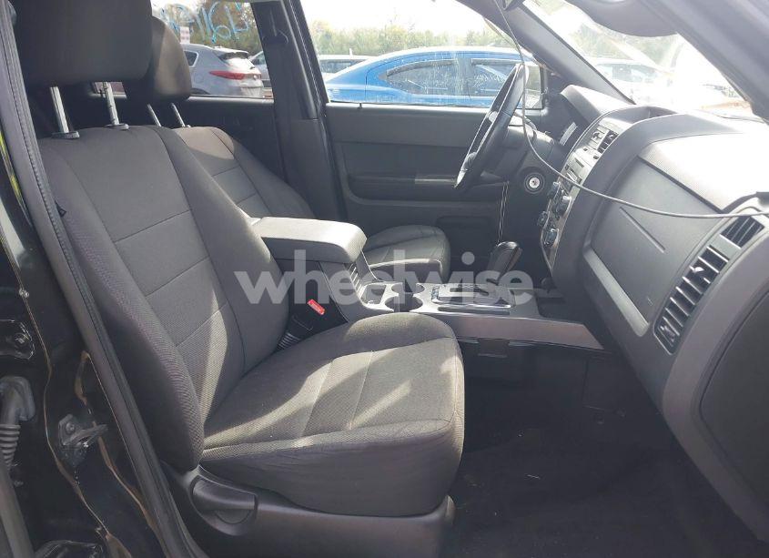 Photo 5 of 2011 Ford Escape XLT (VIN 1FMCU0D72BKB74972)