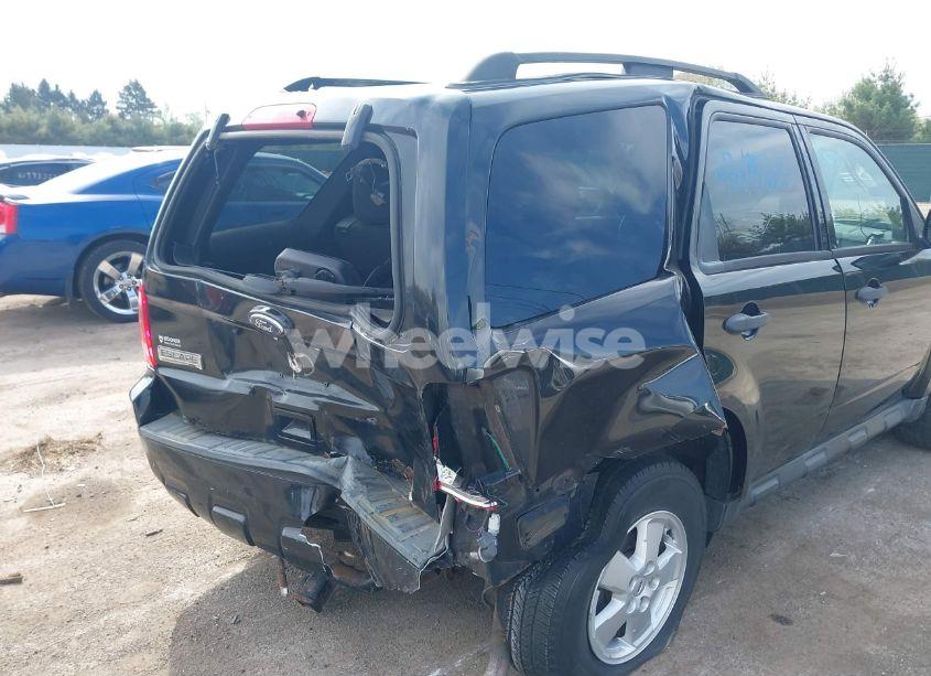 Photo 6 of 2011 Ford Escape XLT (VIN 1FMCU0D72BKB74972)