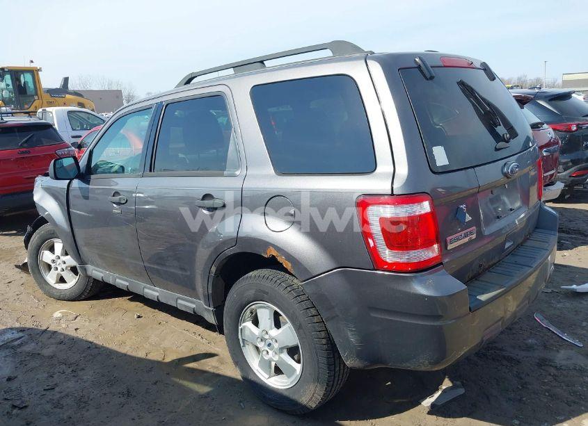 Photo 14 of 2011 Ford Escape XLT (VIN 1FMCU0D72BKC29260)