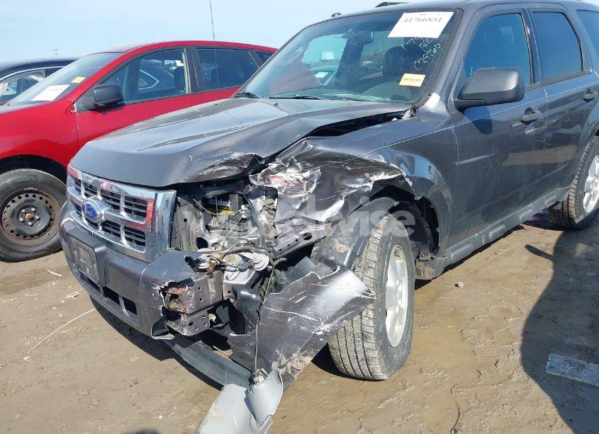 Photo 6 of 2011 Ford Escape XLT (VIN 1FMCU0D72BKC29260)