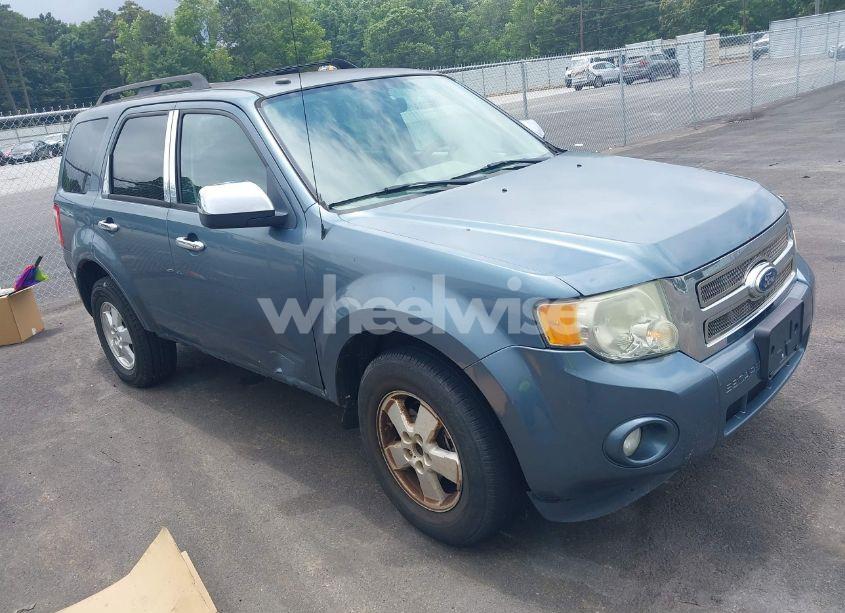 2011 Ford Escape XLT (VIN 1FMCU0D72BKC48925) main photo