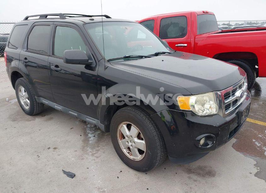 2012 Ford Escape XLT (VIN 1FMCU0D72CKA19338) main photo