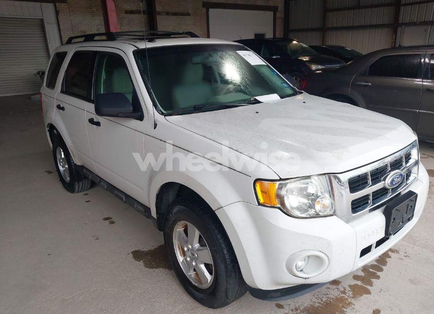 2012 Ford Escape XLT (VIN 1FMCU0D72CKA35071) main photo