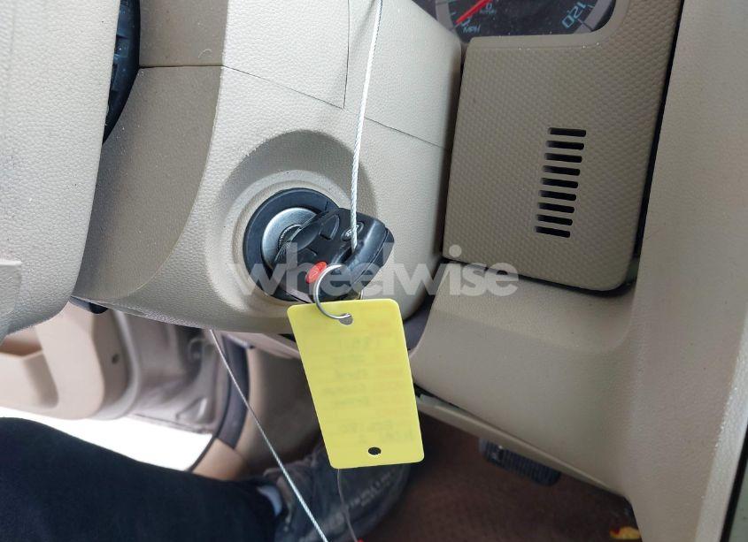 Photo 11 of 2012 Ford Escape XLT (VIN 1FMCU0D72CKB26180)