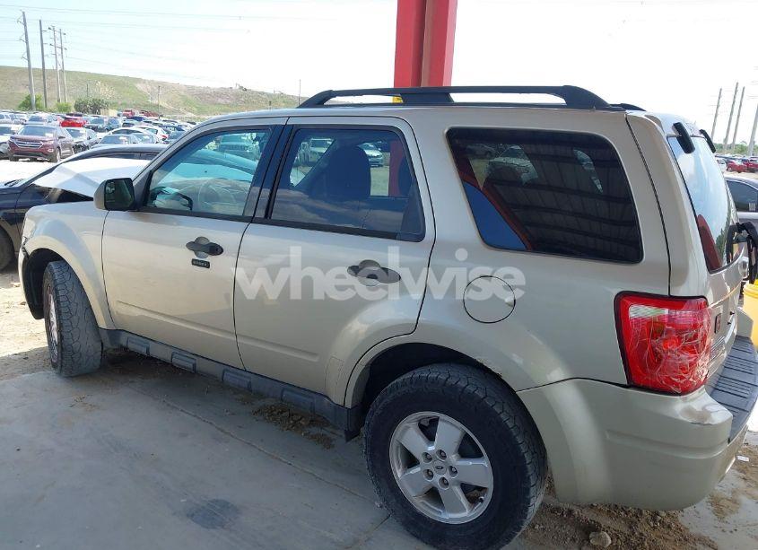 Photo 15 of 2012 Ford Escape XLT (VIN 1FMCU0D72CKB26180)