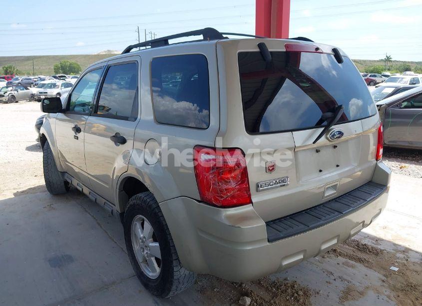 Photo 3 of 2012 Ford Escape XLT (VIN 1FMCU0D72CKB26180)