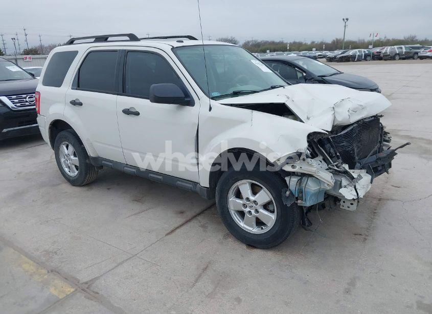 2012 Ford Escape XLT (VIN 1FMCU0D72CKB90655) main photo