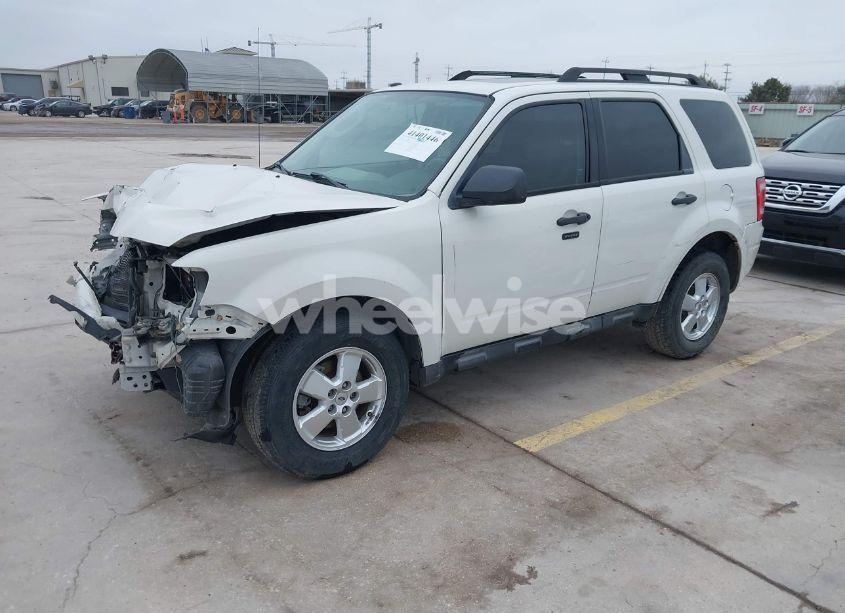 Photo 2 of 2012 Ford Escape XLT (VIN 1FMCU0D72CKB90655)