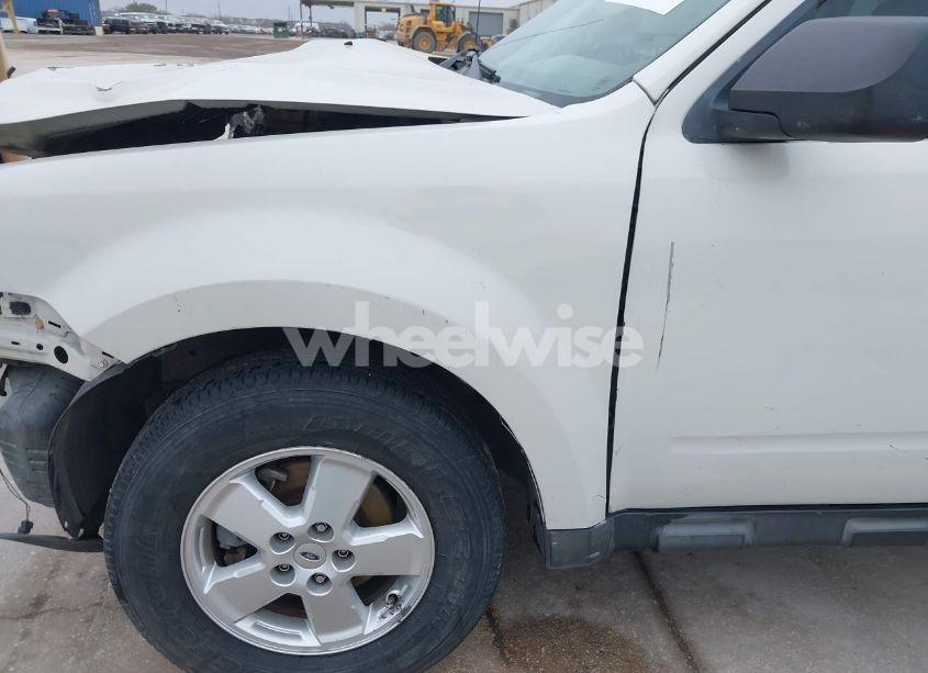 Photo 21 of 2012 Ford Escape XLT (VIN 1FMCU0D72CKB90655)