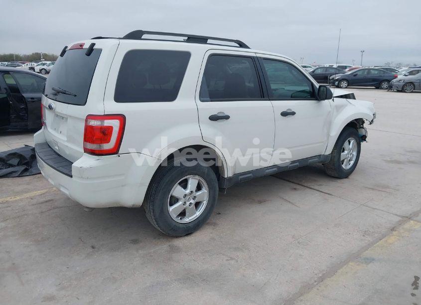 Photo 4 of 2012 Ford Escape XLT (VIN 1FMCU0D72CKB90655)