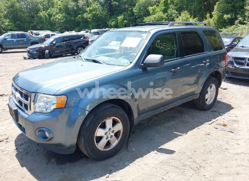 Photo 2 of 2012 Ford Escape XLT (VIN 1FMCU0D72CKC22021)