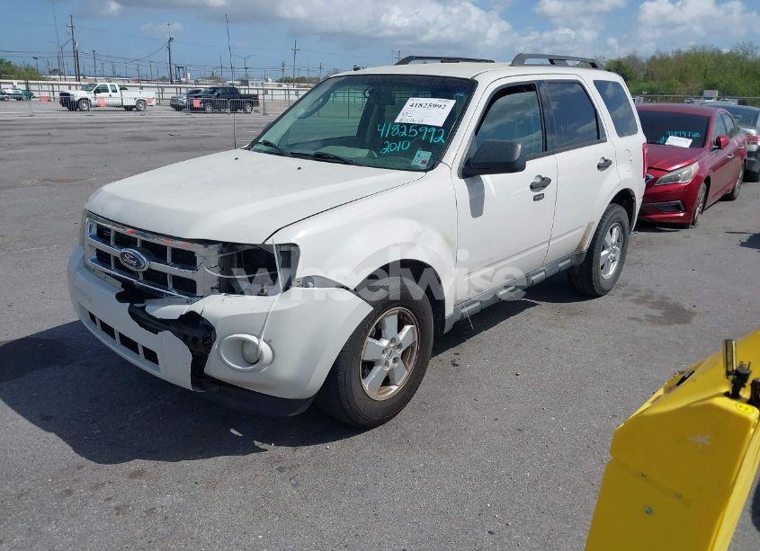 Photo 2 of 2010 Ford Escape XLT (VIN 1FMCU0D73AKB20336)