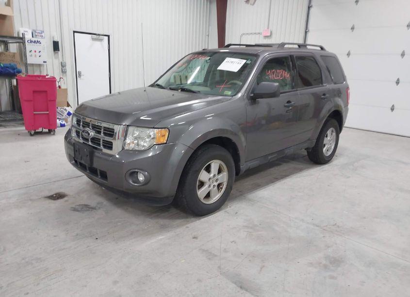 Photo 2 of 2010 Ford Escape XLT (VIN 1FMCU0D73AKC77056)