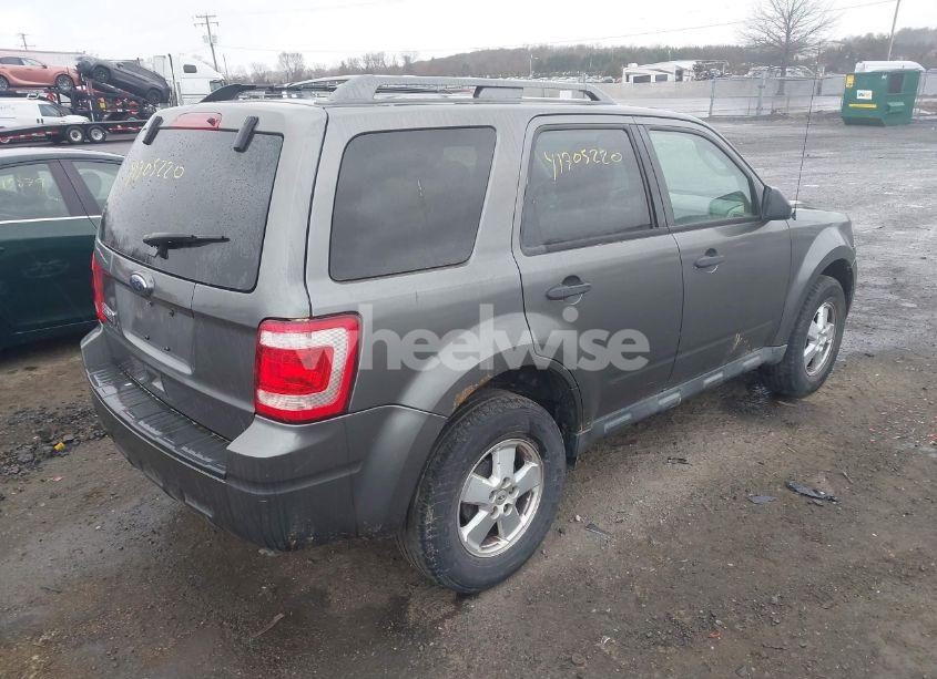 Photo 4 of 2011 Ford Escape XLT (VIN 1FMCU0D73BKA42142)